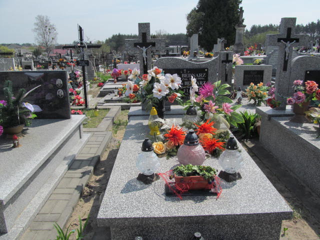 Grób Marian Bednarz