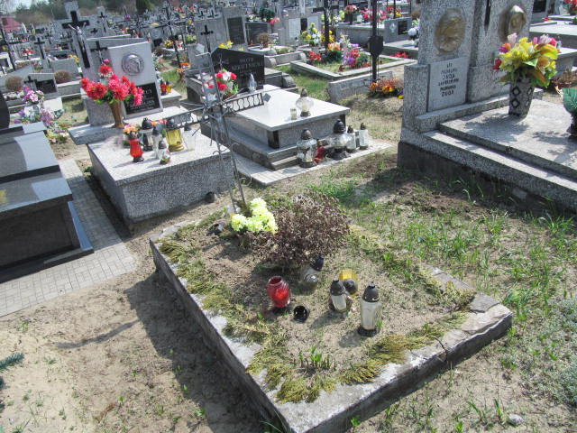  NN Koprzywnica - Grobonet - Wyszukiwarka osób pochowanych