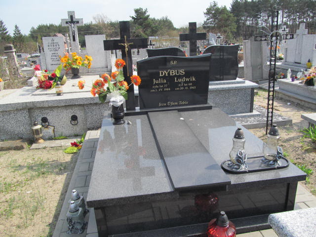 Grób Julia Dybus